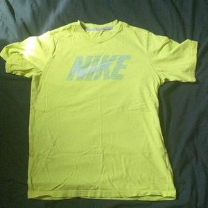 Nike Boys T-shirt lime green